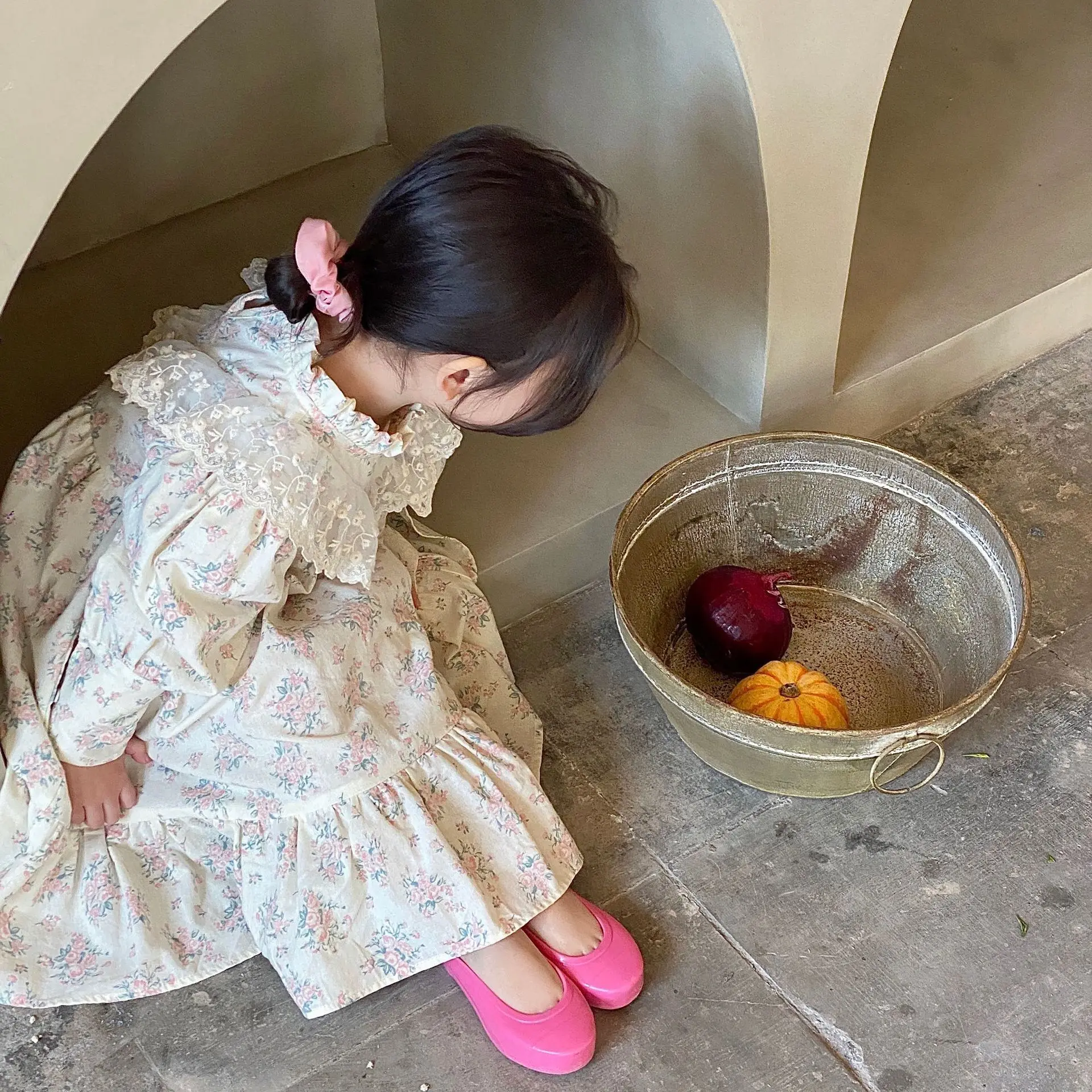 2022 Pomlad Otroci, Dekleta, Obleko Korejski Letnik Baby Dolg Rokav Cvet Tiskanja Bombažne Čipke Obleke Oblačila Otrok Princesa Obleko Slike 2